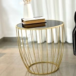 שולחן קפה גיאומטרי זהב